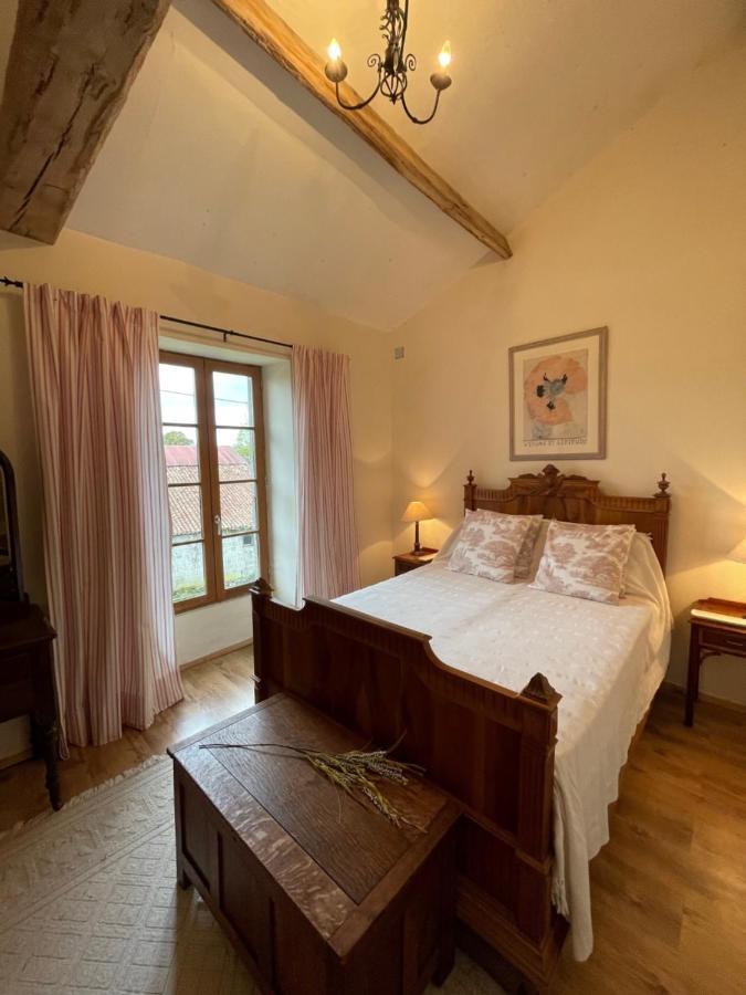 Beautiful Cottage With Private Plunge Pool/Hot Tub - 40 Mins From Puy Du Fou La Chapelle-Saint-Etienne Екстериор снимка